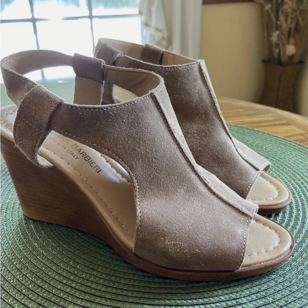 BARBARA BARBIERI Italy Women Shoes Sz 8 Tan/Beige Suede Leather Wedge Sandals